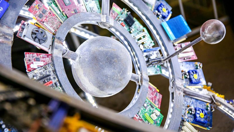 SaaS功能可以按照以下分类进行对比：